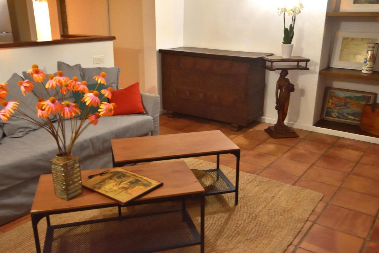 Apartment 33 On The Old Historic Senate Square Nizza Exterior foto
