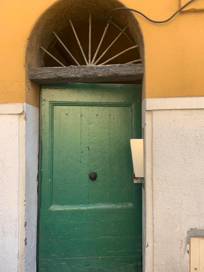 Apartment 33 On The Old Historic Senate Square Nizza Exterior foto
