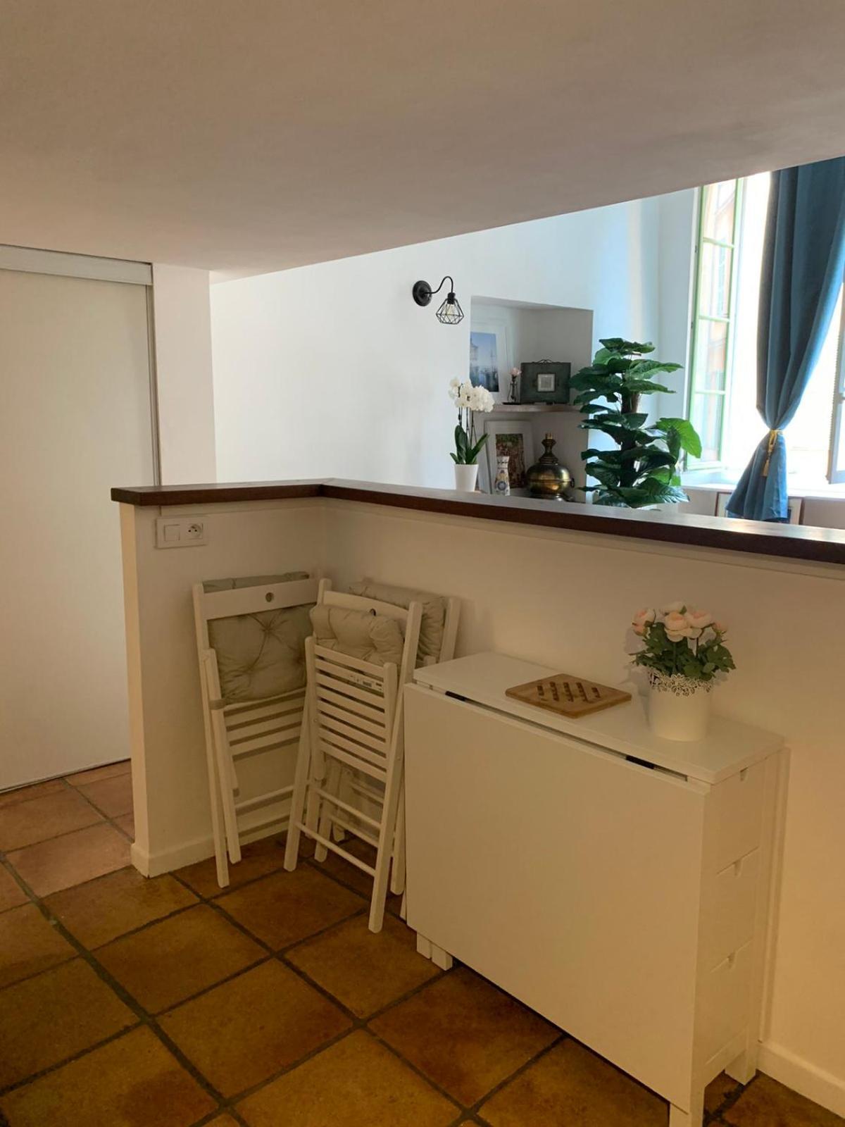 Apartment 33 On The Old Historic Senate Square Nizza Exterior foto
